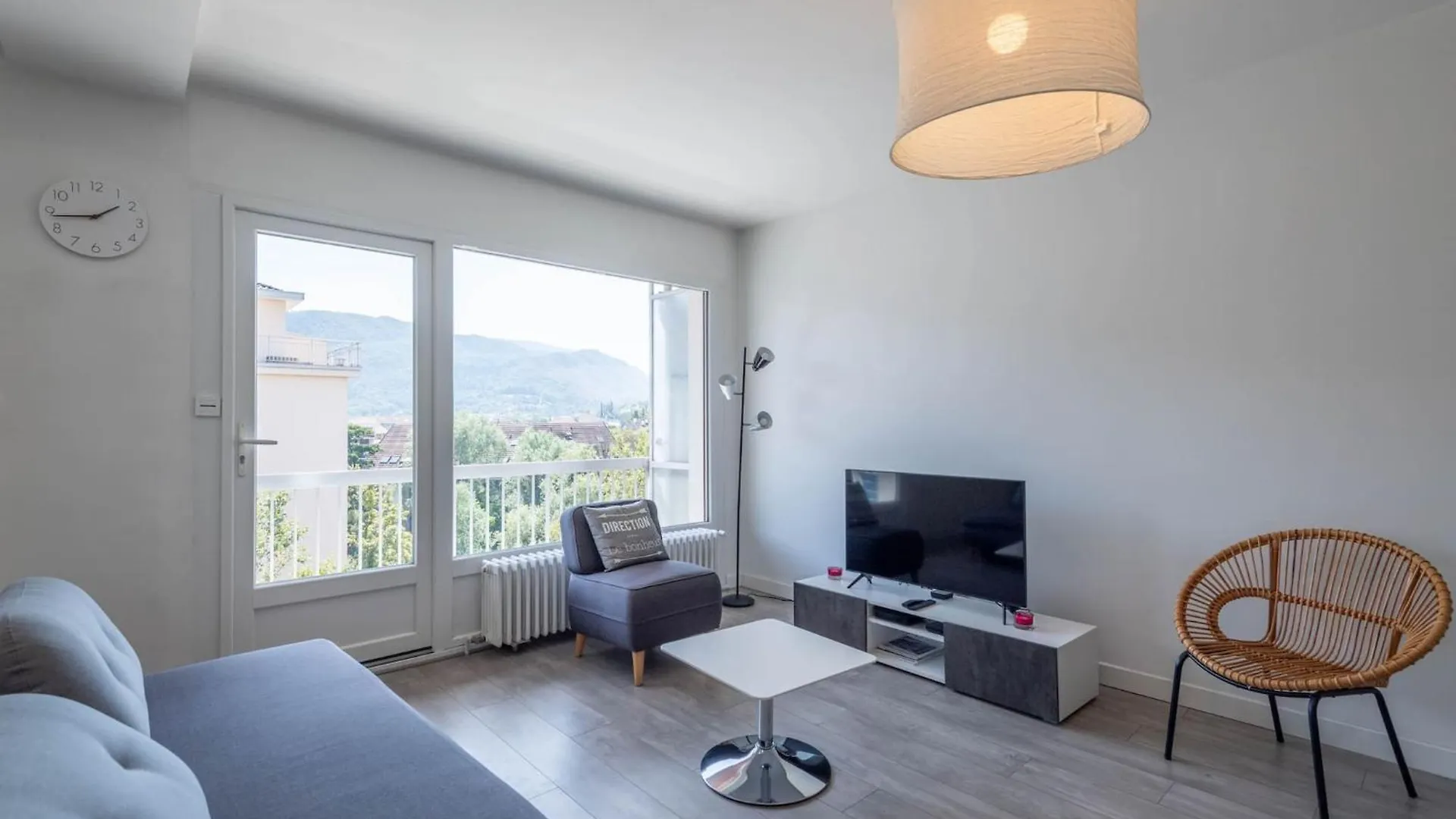 Smartstay Le Thiou - Annecy Centre 0*,